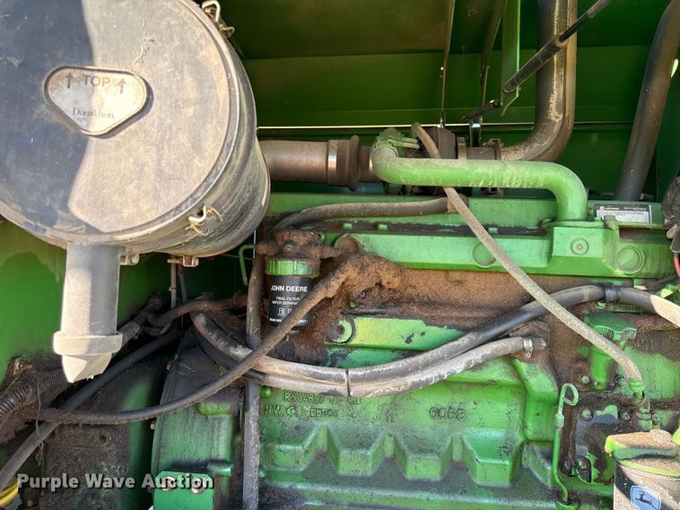 image for item DY8323 2007 John Deere 4995 swather / windrower