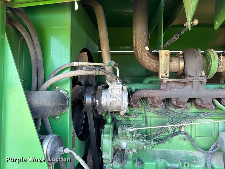 image for item DY8323 2007 John Deere 4995 swather / windrower