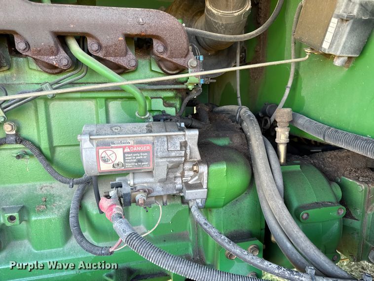 image for item DY8323 2007 John Deere 4995 swather / windrower