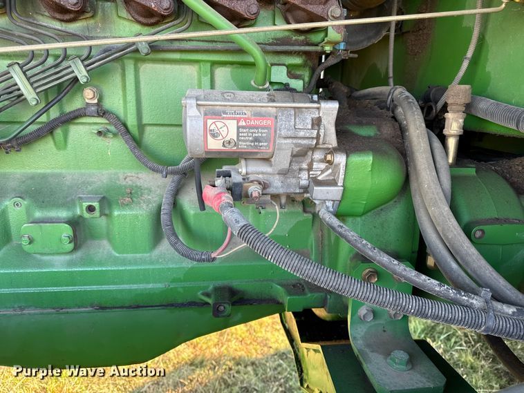 image for item DY8323 2007 John Deere 4995 swather / windrower