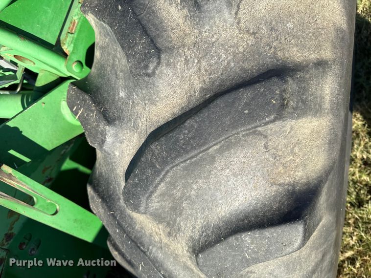 image for item DY8323 2007 John Deere 4995 swather / windrower