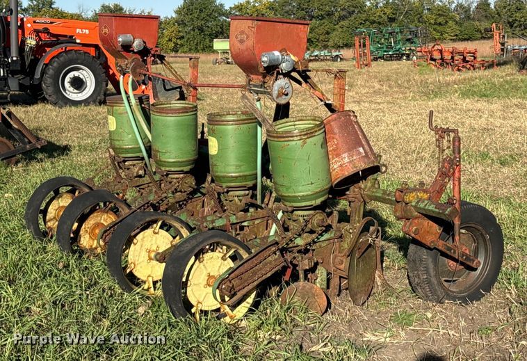 image for item DY8327 Ag equipment