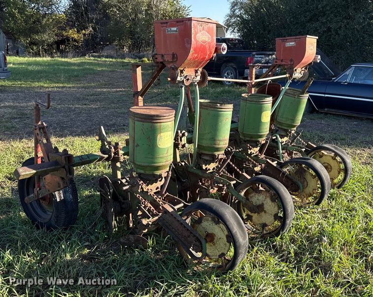 image for item DY8327 Ag equipment