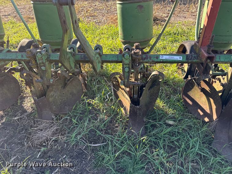 image for item DY8327 Ag equipment