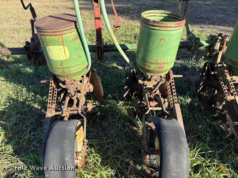 image for item DY8327 Ag equipment