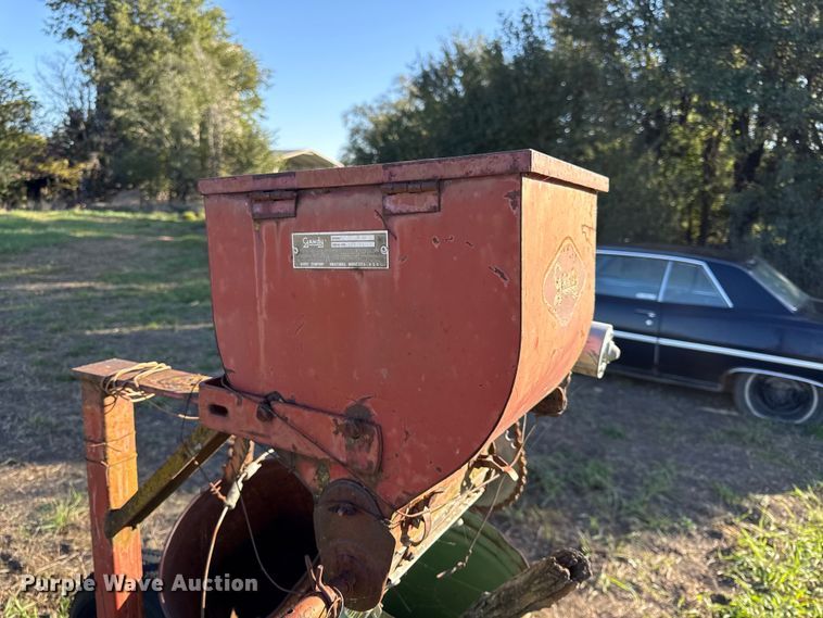 image for item DY8327 Ag equipment