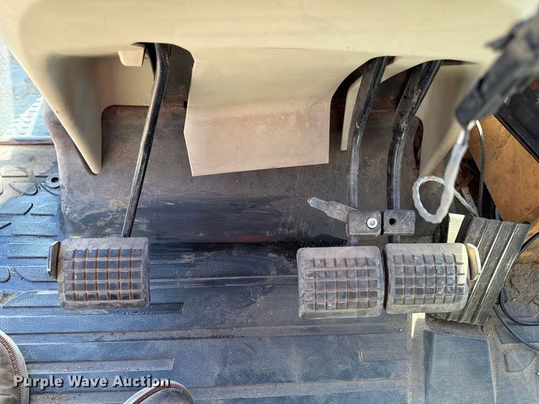 image for item DY8329 2008 AGCO RT140A MFWD tractor