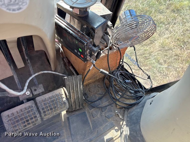 image for item DY8329 2008 AGCO RT140A MFWD tractor