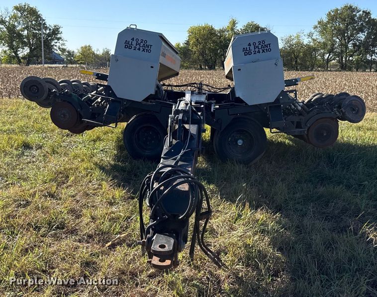 image for item DY8331 CrustBuster 4000 grain drill