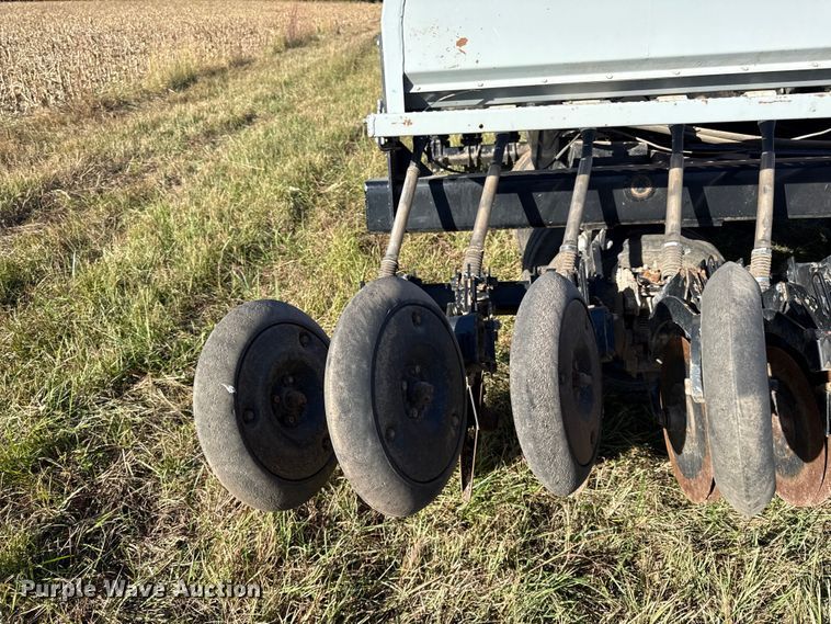 image for item DY8331 CrustBuster 4000 grain drill