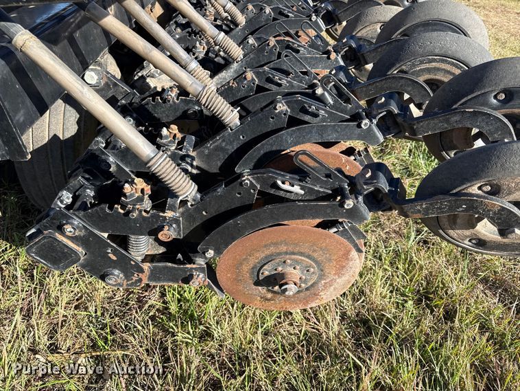 image for item DY8331 CrustBuster 4000 grain drill