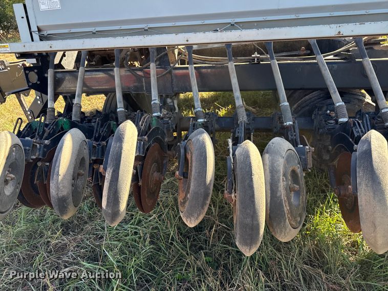 image for item DY8331 CrustBuster 4000 grain drill