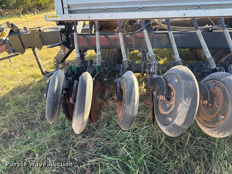 image for item DY8331 CrustBuster 4000 grain drill