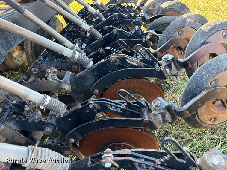 image for item DY8331 CrustBuster 4000 grain drill