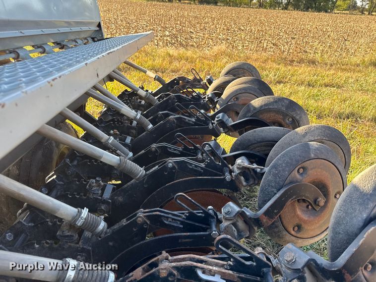 image for item DY8331 CrustBuster 4000 grain drill