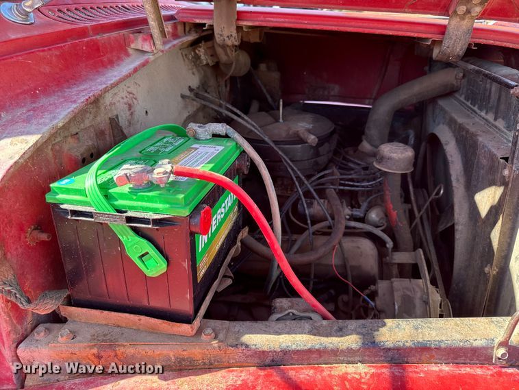 image for item DY8333 1966 International 1600 grain truck