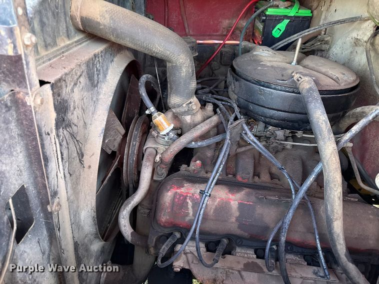 image for item DY8333 1966 International 1600 grain truck