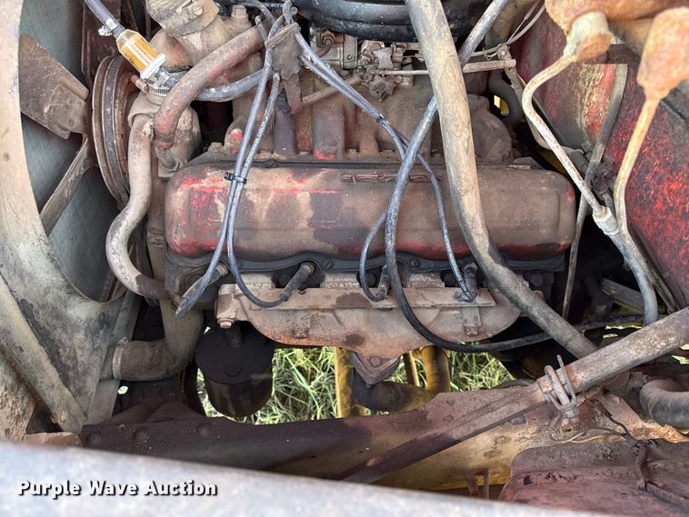 image for item DY8333 1966 International 1600 grain truck