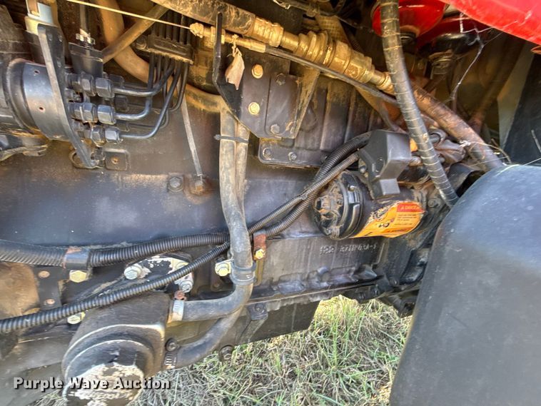 image for item DY8334 1997 Massey Ferguson 4263 tractor