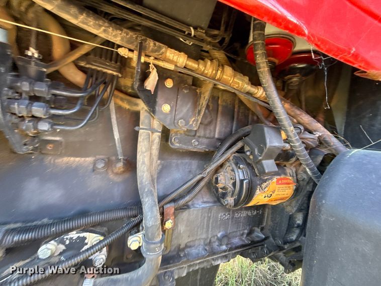 image for item DY8334 1997 Massey Ferguson 4263 tractor