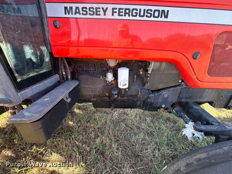 image for item DY8334 1997 Massey Ferguson 4263 tractor