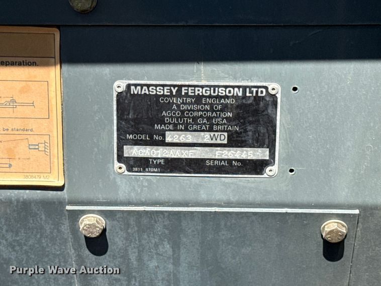 image for item DY8334 1997 Massey Ferguson 4263 tractor