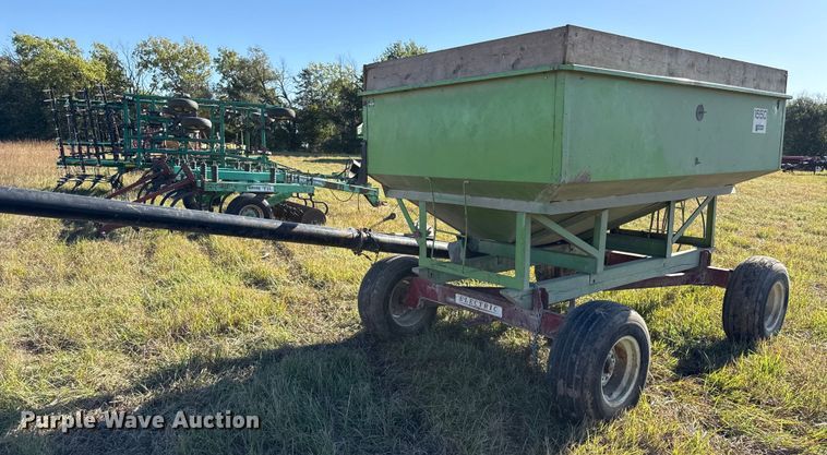 image for item DY8338 Parker 1650 grain cart