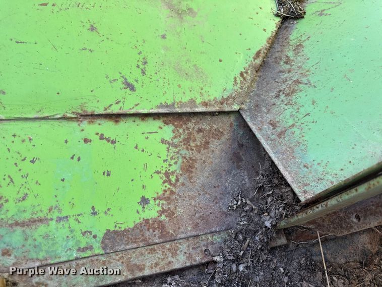 image for item DY8338 Parker 1650 grain cart