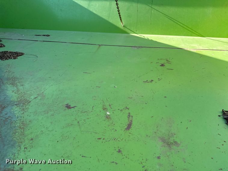 image for item DY8338 Parker 1650 grain cart