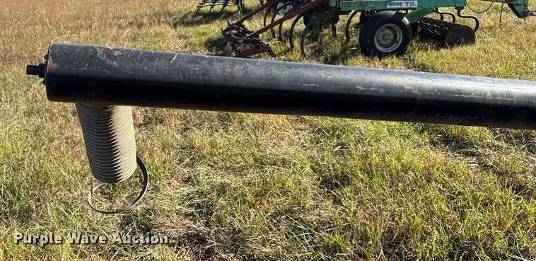 image for item DY8338 Parker 1650 grain cart