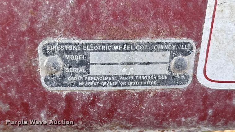 image for item DY8338 Parker 1650 grain cart