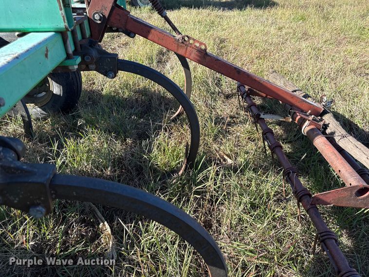 image for item DY8339 Deutz Allis 1500 mulch finisher