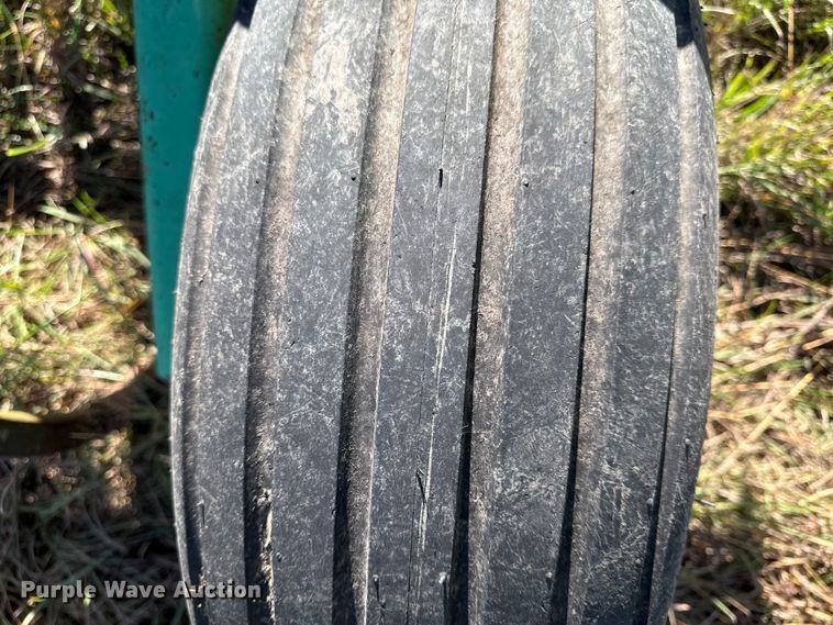 image for item DY8339 Deutz Allis 1500 mulch finisher