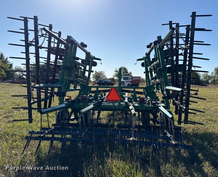 image for item DY8340 Great Plains 8323 field cultivator