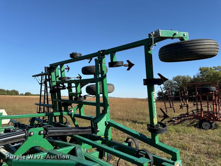 image for item DY8340 Great Plains 8323 field cultivator