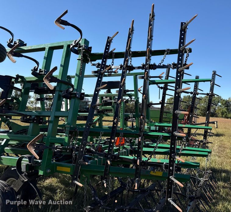 image for item DY8340 Great Plains 8323 field cultivator