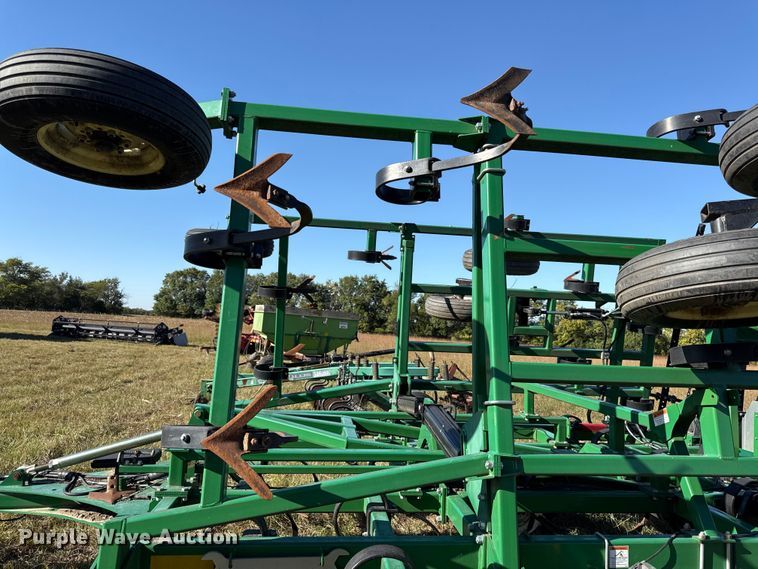 image for item DY8340 Great Plains 8323 field cultivator