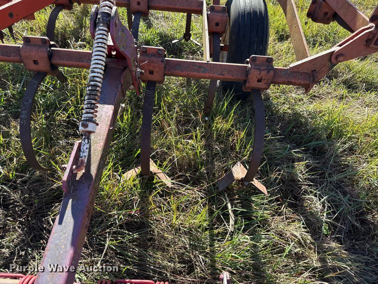 image for item DY8341 Field cultivator