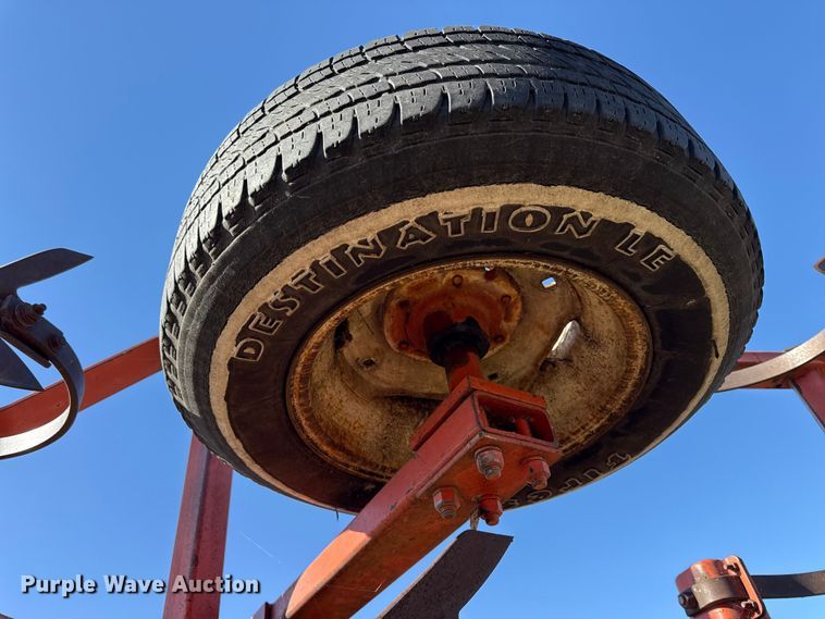 image for item DY8341 Field cultivator