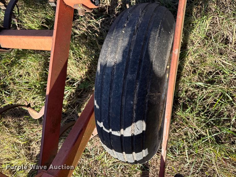 image for item DY8341 Field cultivator