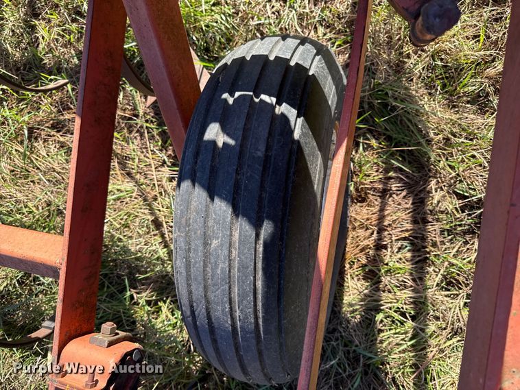 image for item DY8341 Field cultivator