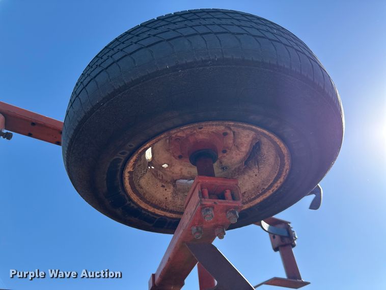 image for item DY8341 Field cultivator