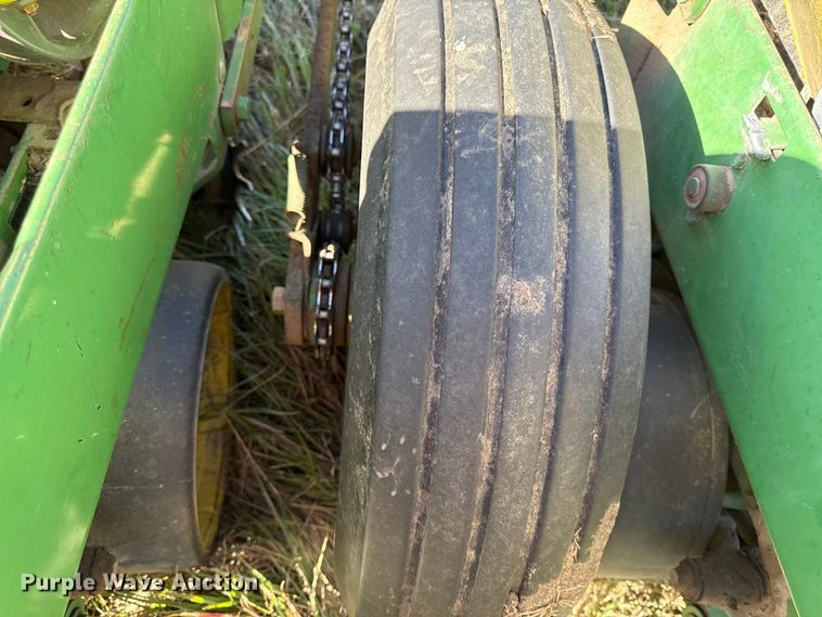 image for item DY8343 John Deere 7000 no-till planter