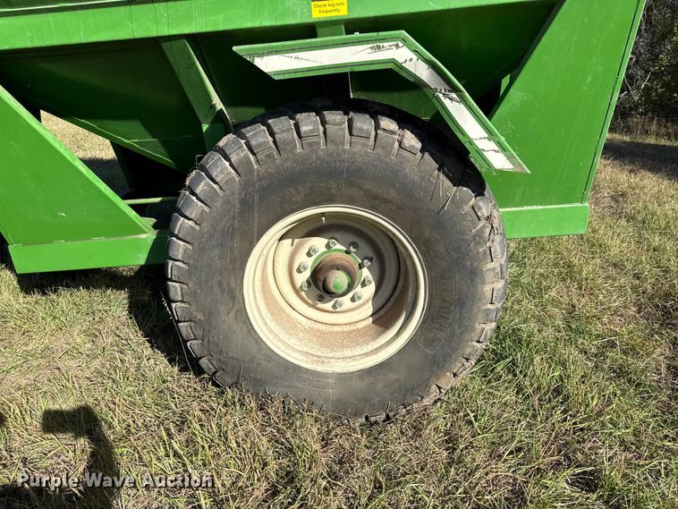 image for item DY8345 E-Z trail 500 grain cart