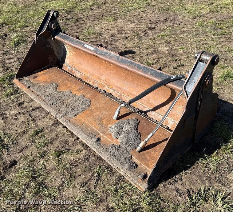 image for item DY8419 Caterpillar 199-8520 skid steer bucket