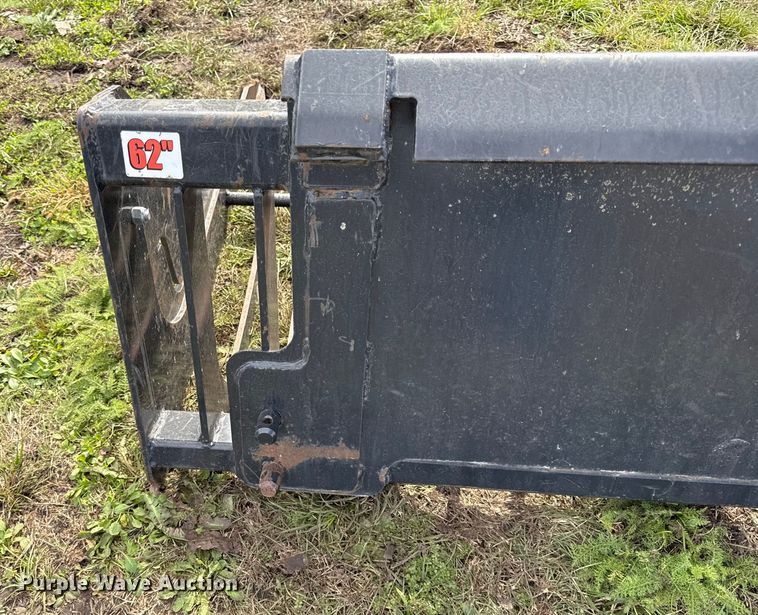image for item DY8423 Jenkins skid steer rock bucket