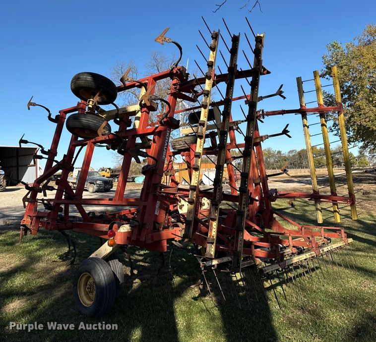 image for item DY8451 Krause 4316HR field cultivator