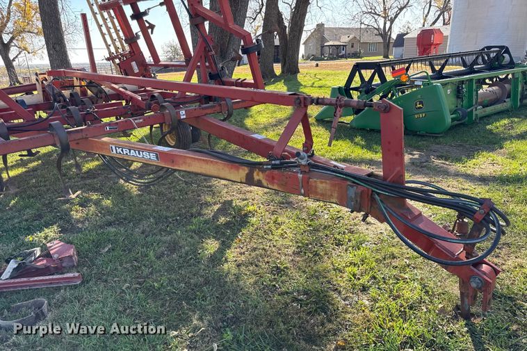 image for item DY8451 Krause 4316HR field cultivator