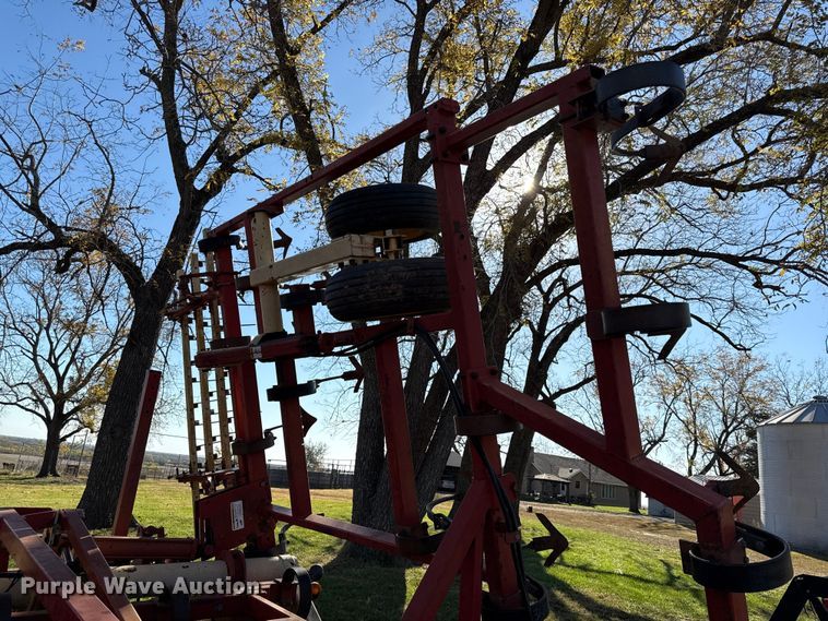 image for item DY8451 Krause 4316HR field cultivator