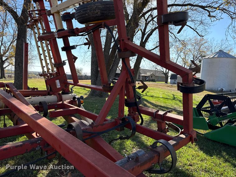 image for item DY8451 Krause 4316HR field cultivator
